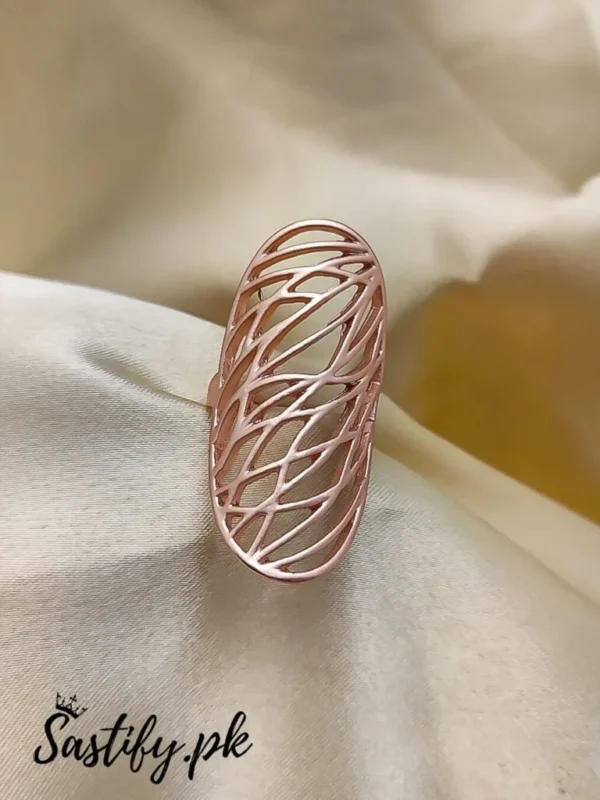 Elegant Filigree Ring 6