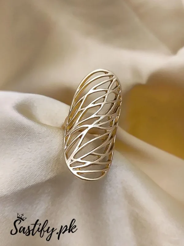 Elegant Filigree Ring 5